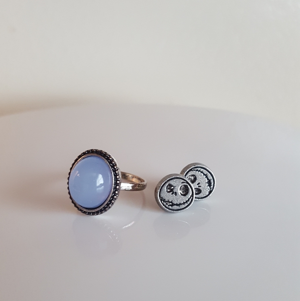 The Nightmare Before Christmas Stud Earrings and Ring Disney Whimsigoth